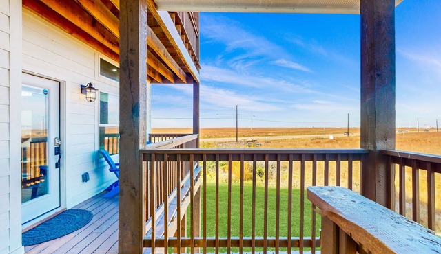 Open & inviting house with Gulf view, washer/dryer, & pool access