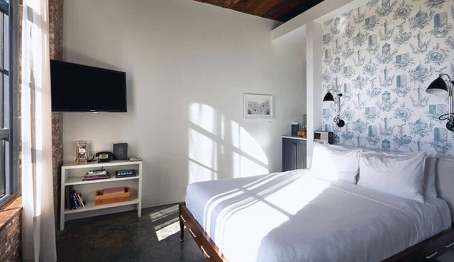 Open Layout Studio l Wythe Hotel l King Bed & Local Feel
