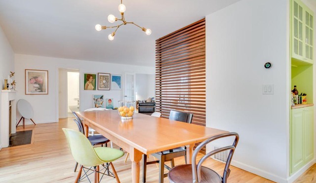 Open Layout with Patio! Cozy 2BR by the UW Arboretum home