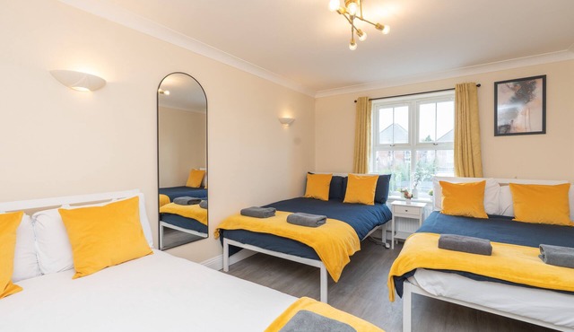 Open Mind Property -2 Bedrooms with FREE parking