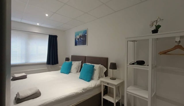 Open Mind Property - Spacious 2BR Flat City Views