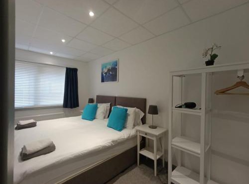 Open Mind Property - Spacious 2BR Flat City Views