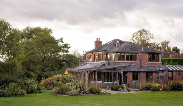 Open plan country home ideal for restful getaways