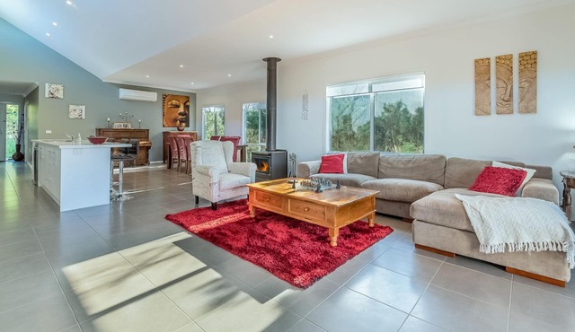 Open plan home on Barramundi Ave, Smiths Beach
