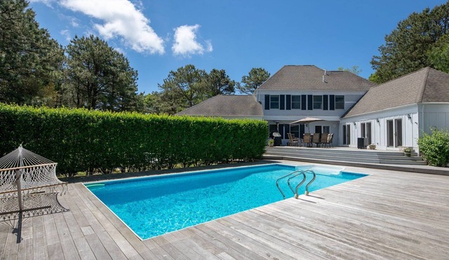 Open Plan Kitchen, Dining and Living Room, Master Suite with Jacuzzi and.