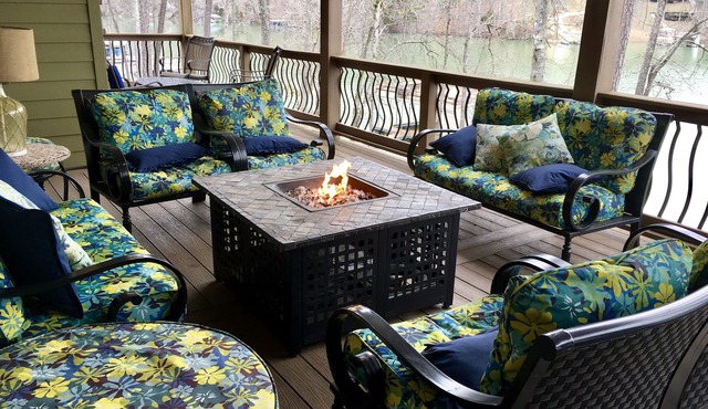 Opening June 5-11 & July 3-11 Minimal Steps 2 Slip Dock, Hot Tub, 2Kitchens