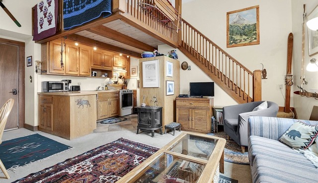 Opera House Loft 02 | 1 Bed, 1 Bath