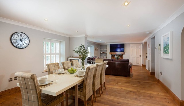 Opposite a golf course - Pet friendly - Wi-Fi