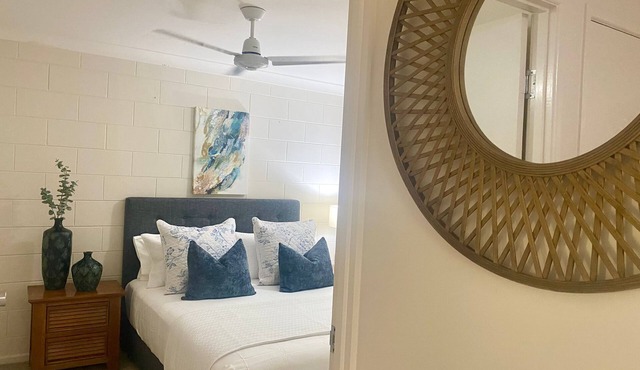 Opposite the Mater Hospital on Oxford!