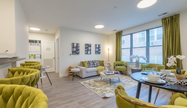 Opulence in Olive with Free Parking+EV Charge. 2 Bath & Sleeps 8.✨20% OFF 7days✨