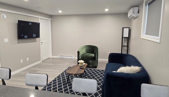 Opulent 2 bedroom apartment in Woodstock. 2 queen beds