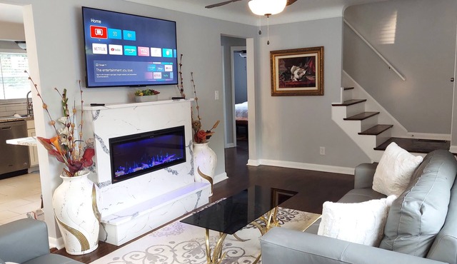 Opulent 5 Bdrm, Sleeps 16+, Minutes From Downtown!