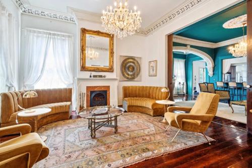 Opulent Historic Villa w Heated Pool 5br 6ba