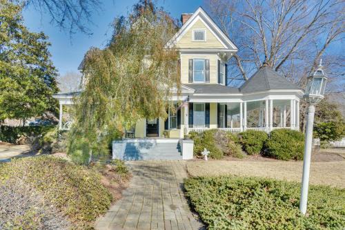 Opulent Home in Spring Hope with Pool and Hot Tub!