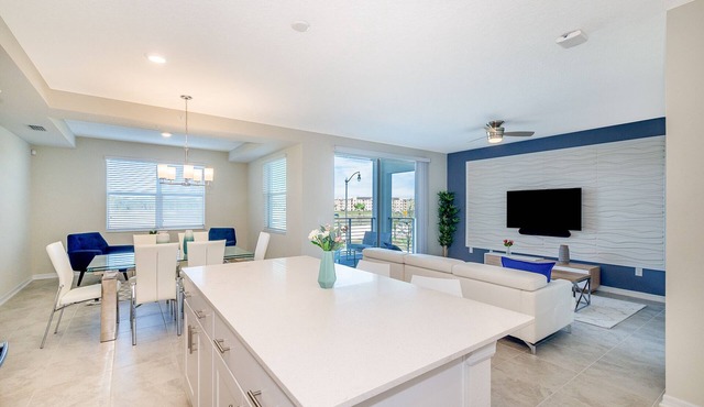 (OR206) Storey Lake Condo 2/2, Free Waterpark