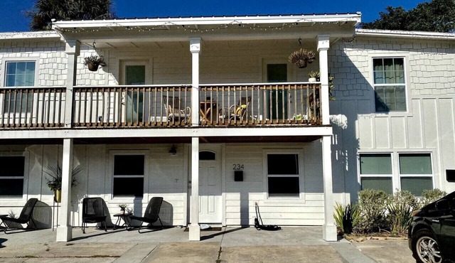 Orange Blossom Stays - 2 Bed Beach Unit