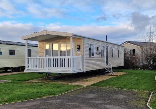 Orange Caprice, Church Farm