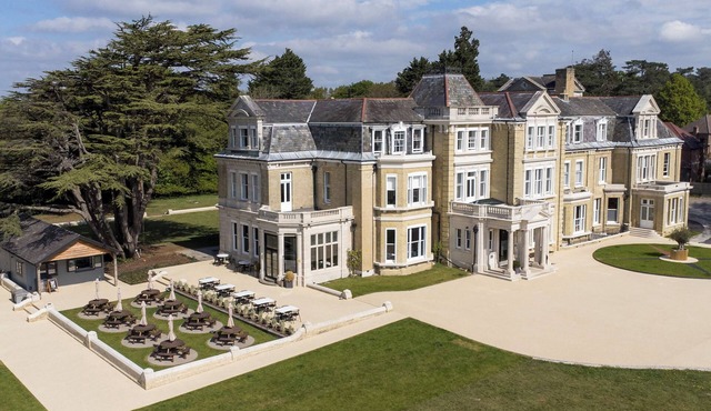 Orange Grove Hotel & Gardens