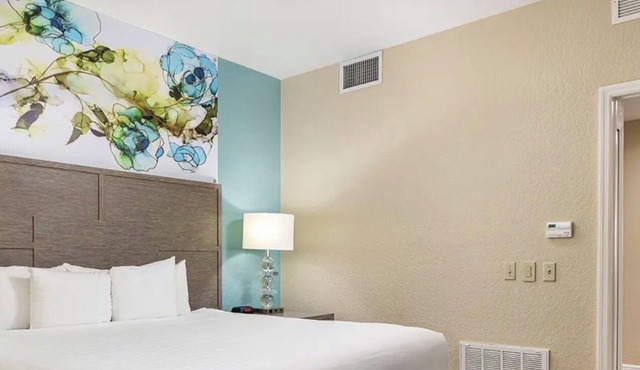 Orange Lake Resort Studio close to Disney April 4-11