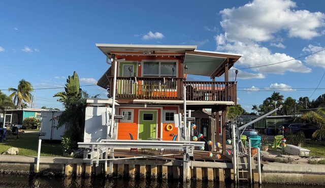 Orange You Glad Cottage - A Fisherman’s Paradise in sunny Matlacha