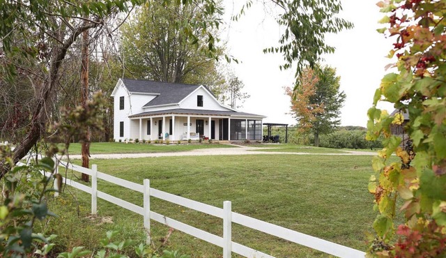 Orchard Hill Farm in Saugatuck Near Beaches