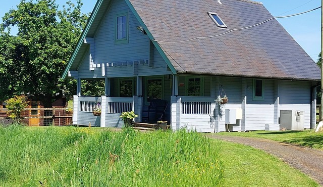 ORCHARD LODGE, pet friendly in Sampford Peverell, Devon