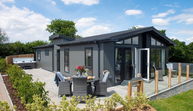 Orchid Lodge, 23 Roadford Lake Lodges