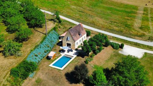 OREE DU CHATEAU : maison de charme avec piscine chauffée dans Beynac