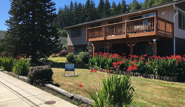 Oregon Coast Vacation Rental by the Sea