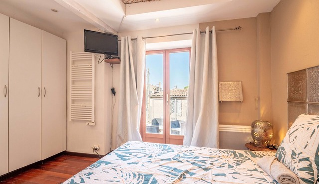 'Oriental' Room with Shared Pool, Wi-Fi and Air Conditioning - Villeneuve-lès-Montréal