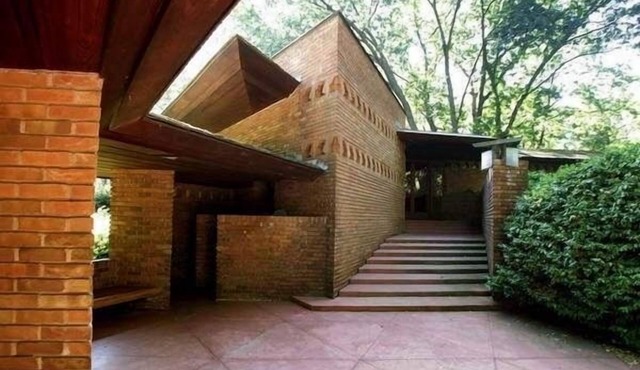 Original Frank Lloyd Wright Secluded Home With Tea House