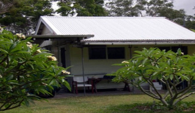 Original Lakefront Cottage