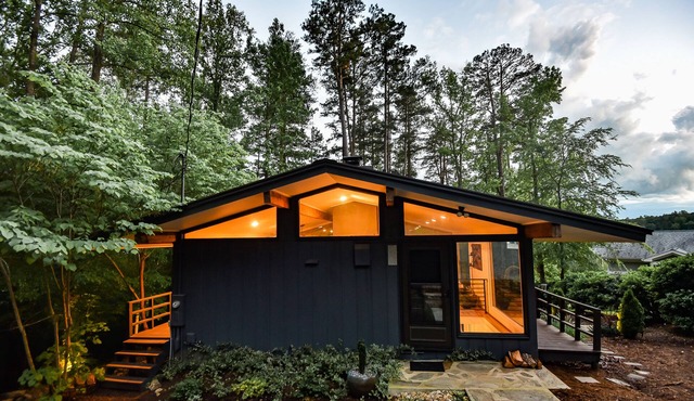 Original Midcentury Modern "Glass House on Hyco" on Hyco Lake, NC