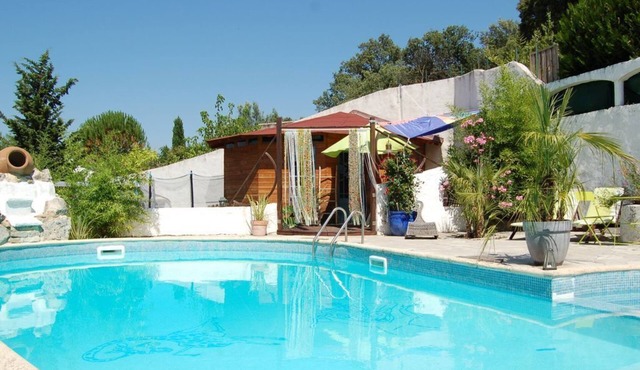 ORIGINAL PAILLOTE, EXOTIC GITE UNUSUAL AND INTIMATE SHARED POOL AQUABIKES