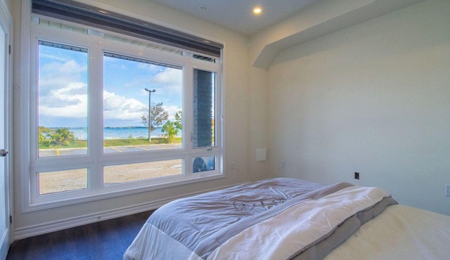 Orillia's Rooftop Retreat