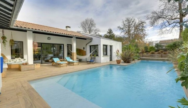 ORION - bright and modern house with pool