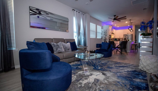 ORL Modern Zen Vibe Brand new 2/2 construction in the Heart of Downtown Orlando
