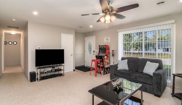 Orland Park FHS Rental -Huntington Ct