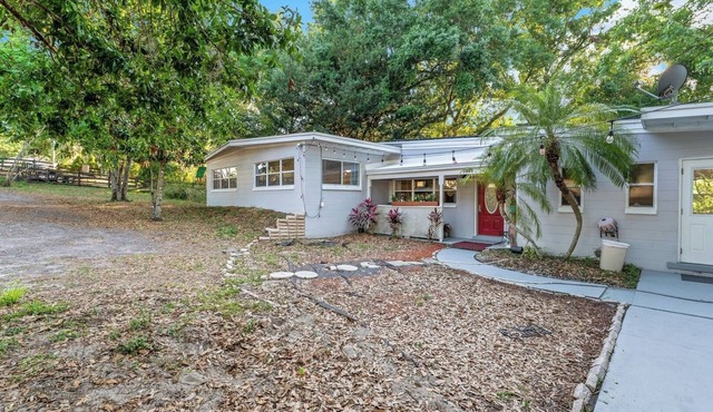 Orlando 3BR | Hot Tub + Parking + Pets