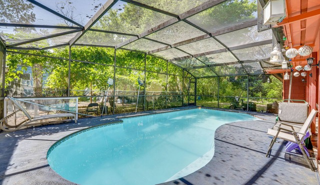 Orlando-Area Family Oasis w/Lanai, Pool & Yard