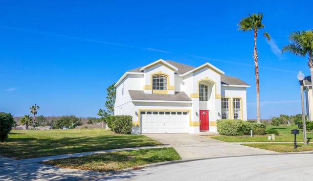 Orlando Executive Villa: 5 Bed Villa overlooking Highlands Reserve with Hot Tub