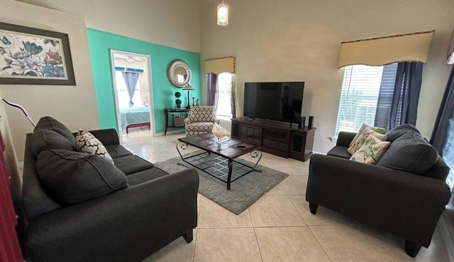 Orlando Family 4BR | 10 Min to SeaWorld