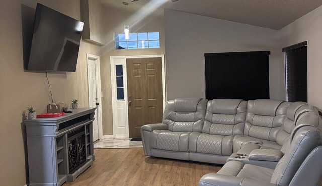 Orlando Getaway 3/2 Close to Theme Parks