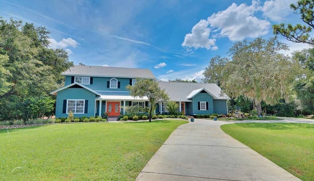 Orlando Spacious Modern Retreat