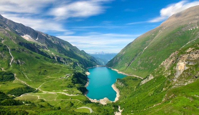 Orlando suites with an MCO airport shuttle !