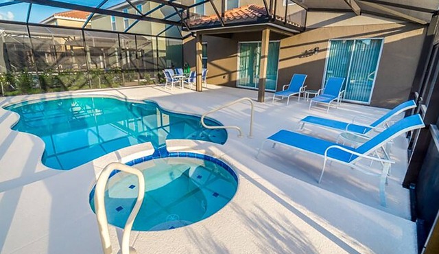 Orlando Vacation Home - Near Disney Parks - 6 Bedrooms