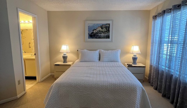 Orlando Ventura Gated Community, Pools/hot tub, tennis, golf, restaurant