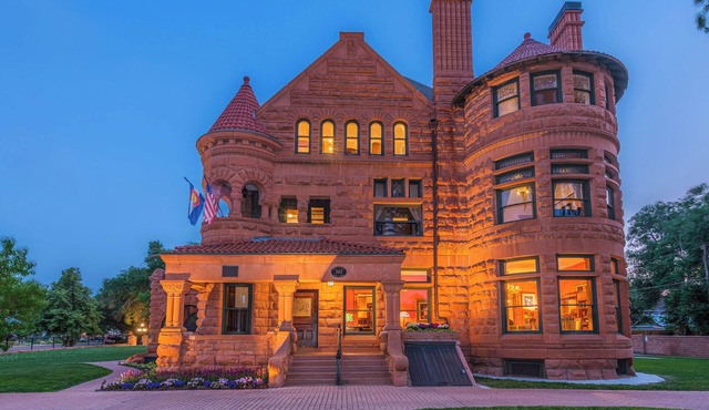Orman Mansion - Pueblo's Most Luxurious Stay
