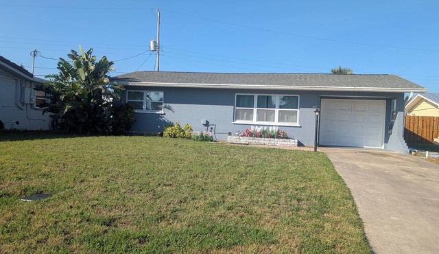 Ormond Beach Bungalow .Come make memories!