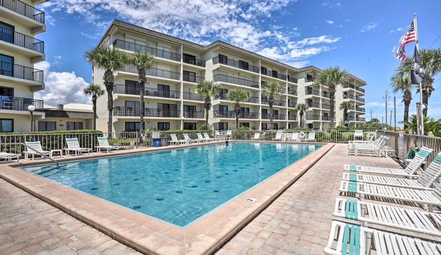Ormond Beach Condo w/Balcony & Views